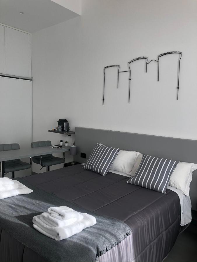 Vesucharme Suite Luxury Room 那不勒斯 外观 照片