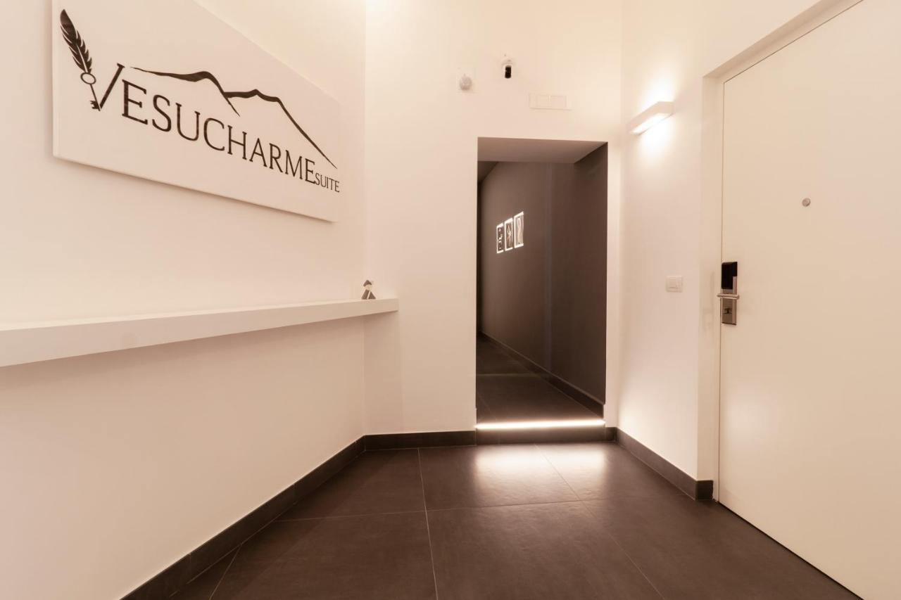 Vesucharme Suite Luxury Room 那不勒斯 外观 照片